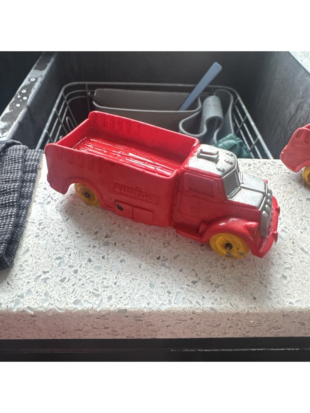 Vintage Auburn All Original Rubber-#508 RED CARGO DELIVERY TRUCK w/ YELLOW TIRES